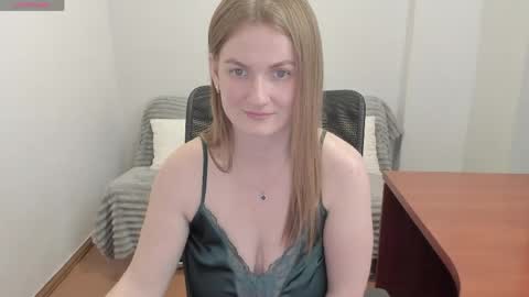 Mila online show from April 2026 05:18:01 PM