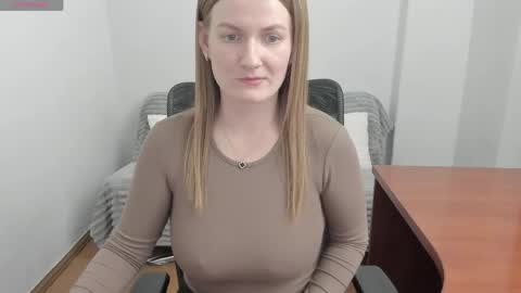 Mila online show from May 2026 05:06:02 PM