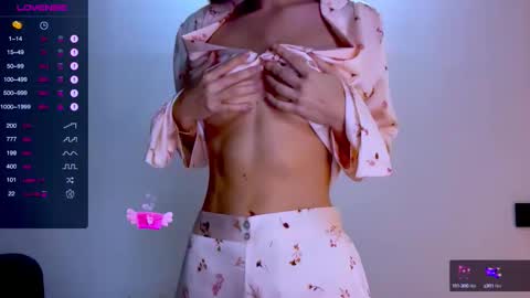 Snapshot of sweet_mia_91 chatting on September 2025 05:24:01 PM Mia online show from September 2025 05:24:01 PM
