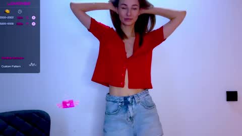 Mia online show from April 2026 12:06:02 PM