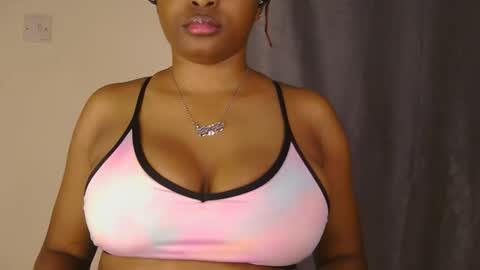 Queen debby online show from March 2026 10:53:01 PM