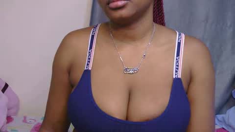 Snapshot of sweet_miah12 chatting on May 2026 02:35:02 PM Queen debby online show from May 2026 02:35:02 PM