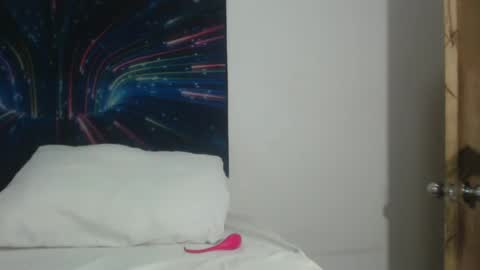 Snapshot of sweet_miamia chatting on September 2025 11:40:01 PM sweet_miamia online show from September 2025 11:40:01 PM