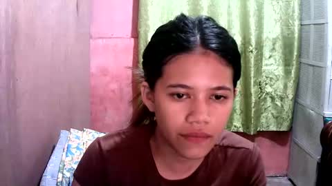 sweet_milkshake2004 online show from October 2025 01:06:01 AM