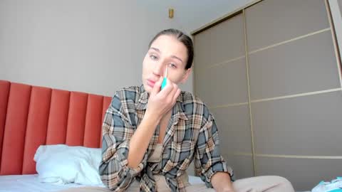 Snapshot of sweet_miss381 chatting on December 2024 05:37:01 AM Sofi online show from December 2024 05:37:01 AM