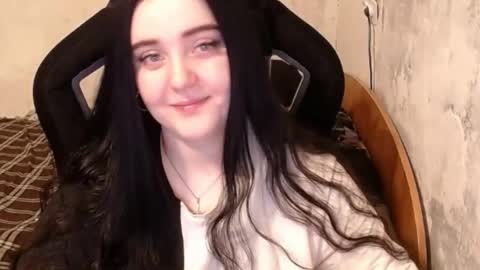 Snapshot of sweet_my_dream chatting on January 2025 01:24:01 PM sweet_my_dream online show from January 2025 01:24:01 PM