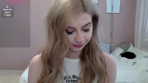 Snapshot of sweet_nicole_333 chatting on March 2025 11:36:02 AM sweet_nicole_333 online show from March 2025 11:36:02 AM