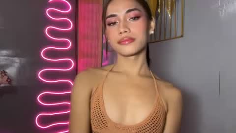 sweet_nikki03 online show from May 2026 10:10:01 AM