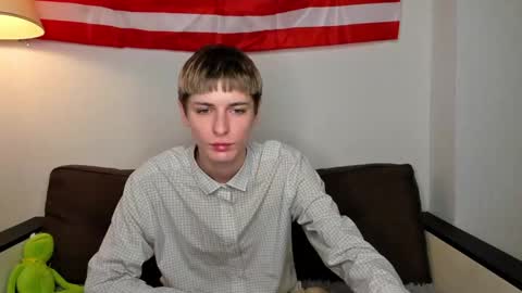 Snapshot of sweet_peach__ chatting on December 2024 09:06:01 PM kira online show from December 2024 09:06:01 PM