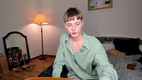 Snapshot of sweet_peach__ chatting on December 2024 11:58:02 PM kira online show from December 2024 11:58:02 PM