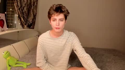 Snapshot of sweet_peach__ chatting on March 2025 07:06:02 PM kira online show from March 2025 07:06:02 PM