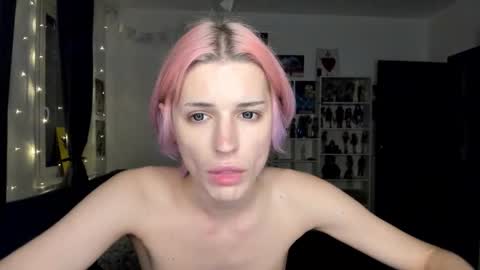 Snapshot of sweet_peach__ chatting on October 2025 06:19:01 PM kira online show from October 2025 06:19:01 PM