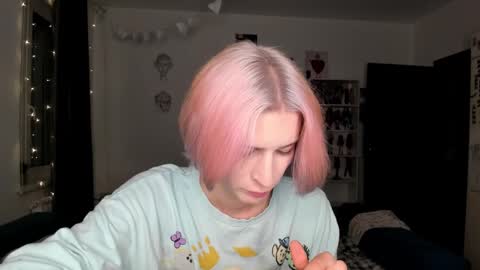 Snapshot of sweet_peach__ chatting on October 2025 06:09:01 PM kira online show from October 2025 06:09:01 PM