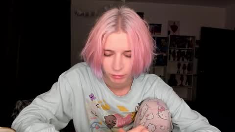 Snapshot of sweet_peach__ chatting on October 2025 09:26:02 PM kira online show from October 2025 09:26:02 PM