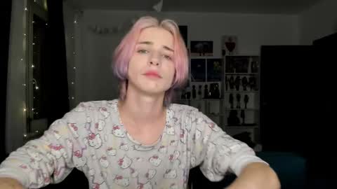 Snapshot of sweet_peach__ chatting on November 2025 07:27:02 PM kira online show from November 2025 07:27:02 PM