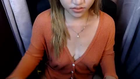 Snapshot of sweet_pee1 chatting on March 2025 03:13:02 AM Jane online show from March 2025 03:13:02 AM