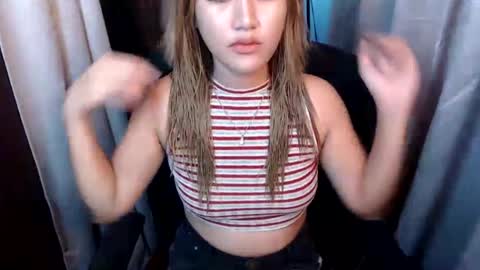 Snapshot of sweet_pee1 chatting on March 2025 09:51:02 AM Jane online show from March 2025 09:51:02 AM
