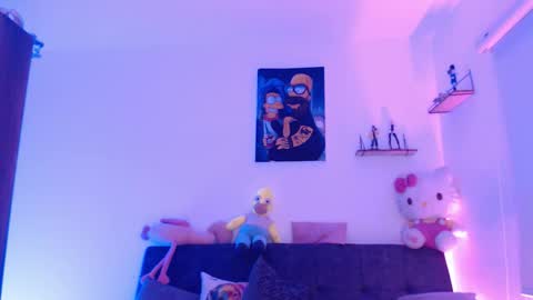 Penny  online show from November 2025 11:47:02 PM