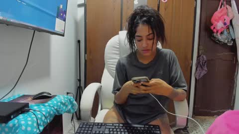 Snapshot of sweet_robyn chatting on January 2025 08:55:01 PM sweet_robyn online show from January 2025 08:55:01 PM