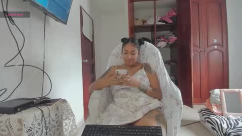 sweet_robyn online show from October 2025 08:38:01 PM