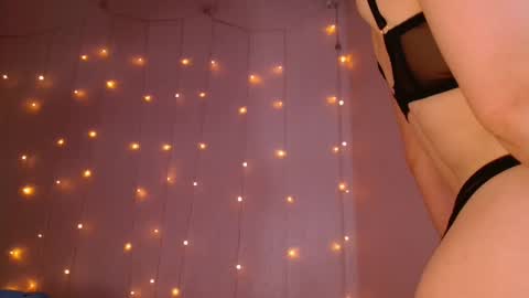 Snapshot of sweet_rosely chatting on December 2025 04:31:02 AM Sweet Rosely online show from December 2025 04:31:02 AM