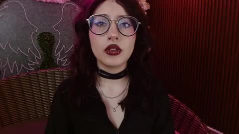 Roxanee online show from April 2026 02:27:02 AM