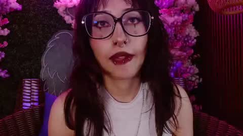 Roxanee online show from June 2026 09:06:02 PM