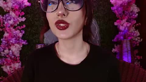 Roxanee online show from June 2026 08:40:02 PM