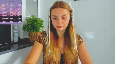 Snapshot of sweet_sabriina chatting on June 2026 06:40:02 AM Sabina online show from June 2026 06:40:02 AM