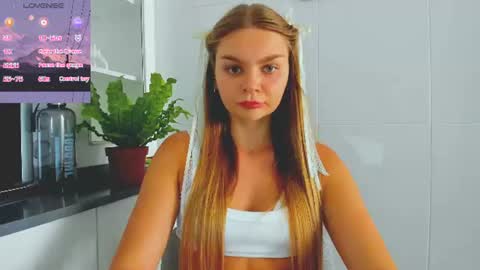 Snapshot of sweet_sabriina chatting on July 2026 03:40:02 PM Sabina online show from July 2026 03:40:02 PM