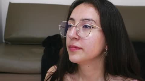 Sammy Lauren online show from April 2026 08:00:02 PM