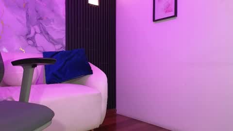 Santiago online show from October 2025 07:11:02 PM