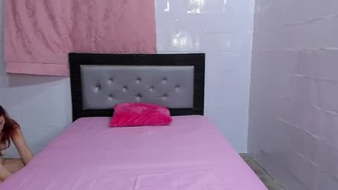 Snapshot of sweet_sensations3 chatting on January 2025 05:06:02 AM sweet_sensations3 online show from January 2025 05:06:02 AM