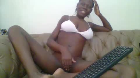 Snapshot of sweet_sharon01 chatting on June 2026 11:38:02 AM Sharon online show from June 2026 11:38:02 AM