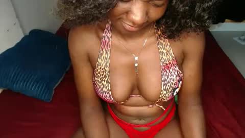 Snapshot of sweet_sherie chatting on March 2026 12:10:02 AM ellanah Tracie online show from March 2026 12:10:02 AM