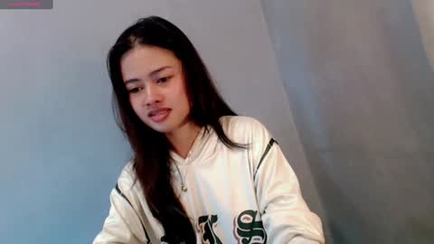 Snapshot of sweet_sirenxx chatting on January 2025 05:15:02 AM Leah online show from January 2025 05:15:02 AM