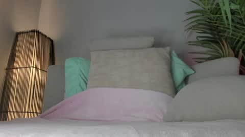 Snapshot of sweet_skiinny chatting on November 2025 12:39:02 PM Adeline online show from November 2025 12:39:02 PM