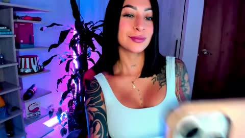 sophie leone online show from October 2025 01:39:02 AM