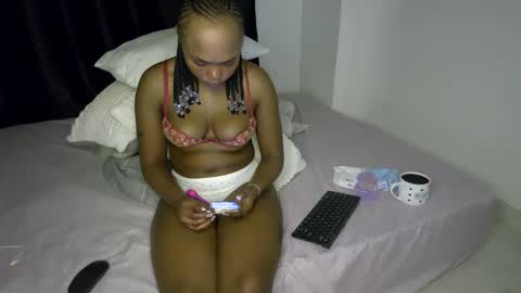 Nina online show from April 2026 07:22:01 PM