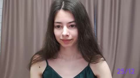 Snapshot of sweet_sweet_angel chatting on December 2024 09:45:01 AM Angel online show from December 2024 09:45:01 AM