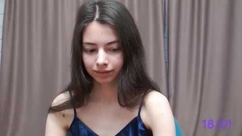 Snapshot of sweet_sweet_angel chatting on January 2025 07:07:01 AM Angel online show from January 2025 07:07:01 AM