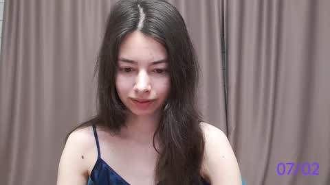 Snapshot of sweet_sweet_angel chatting on February 2025 03:01:01 AM Angel online show from February 2025 03:01:01 AM