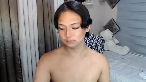 Snapshot of sweet_tenshi chatting on March 2025 01:24:02 PM tenshi online show from March 2025 01:24:02 PM