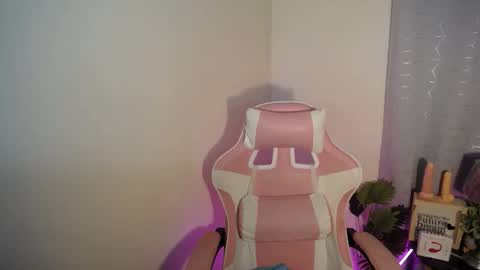 Trisha online show from November 2025 07:52:01 AM