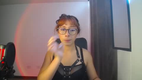 sweet_venus4 online show from February 2026 06:29:02 PM