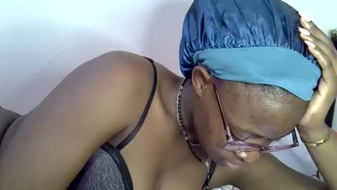 sweet_zarah online show from May 2026 05:46:02 AM