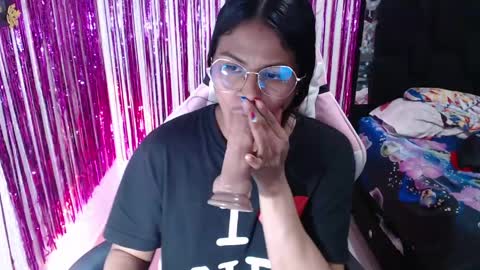 Snapshot of sweetalmaa chatting on April 2026 07:58:02 PM Alma online show from April 2026 07:58:02 PM