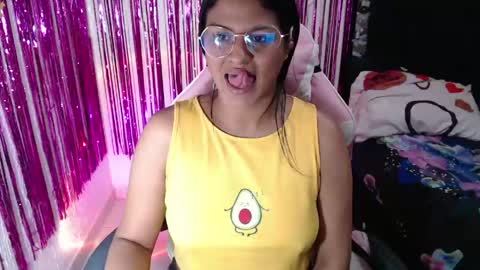 Snapshot of sweetalmaa chatting on April 2026 08:20:02 PM Alma online show from April 2026 08:20:02 PM