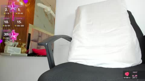 Snapshot of sweetandreagil chatting on January 2025 03:53:02 PM Andrea Cheryl GiLandreagil80 In Instagram online show from January 2025 03:53:02 PM