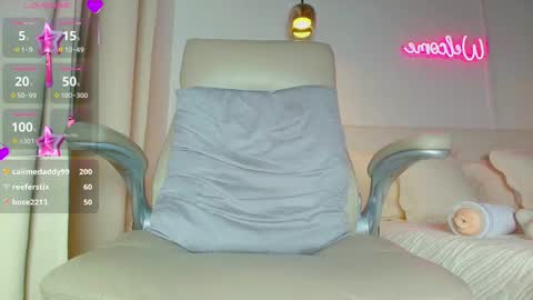 Snapshot of sweetandreagil chatting on March 2025 07:01:02 PM Andrea Cheryl GiLandreagil80 In Instagram online show from March 2025 07:01:02 PM